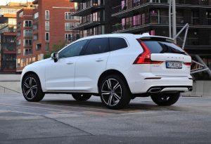 volvo-xc60-plug-in-hybrid-2018-ausen-hinten