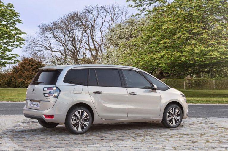 Citroen C4 Picasso:  Space Showdown    Does It Live Up To The Hype? - xam393o