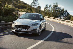 ford-focus-aussen-vorne-dyn