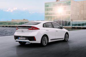 hyundai-ioniq-hybrid-aussen-hinten