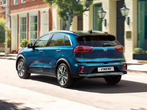 kia-niro-hybrid-2019-ausen-hinten