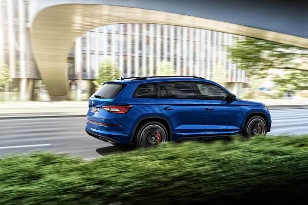 Škoda Kodiaq RS im Test (2019): das tschechische Top-SUV legt ein paar  Zähne zu 