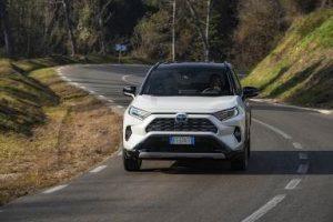 toyota-rav4-hybrid-aussen-vorne