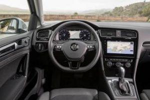 vw-golf-variant-innen