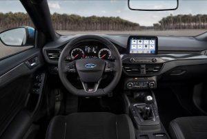 ford-focus-st-innen-vorne