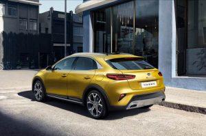 kia-xceed-2019-aussen-hinten-komprimiert