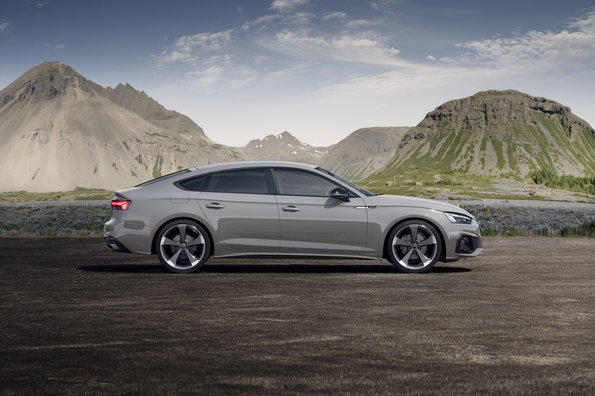 https://www.meinauto.de/pics/wpimages/2019/09/audi-a5-sportback-2019-aussen-seite.jpg