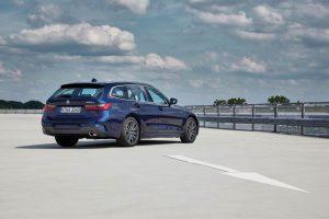 bmw-3er-touring-2019-aussen-hinten-seitlich