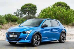 peugeot-208-2019-aussen-vorne-seitlich-blau