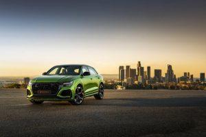 audi-rs-q8-2019-aussen-front-seitlich-gruen