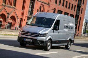 vw-e-crafter-2020-aussen-front-und-seite