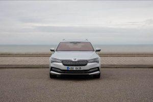 skoda-superb-combi-iv-2020-aussen-vorne