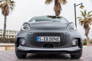 smart-eq-fortwo-cabrio-2020-aussen-front-kühlergrill