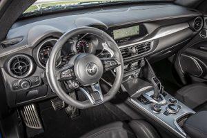 Alfa Romeo Stelvio MY2020_Cockpit