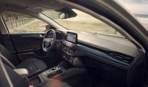 ford-focus-turnier-active-2020-innen