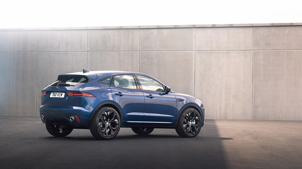 jaguar-e-pace-2021-aussen-seitlich-heck