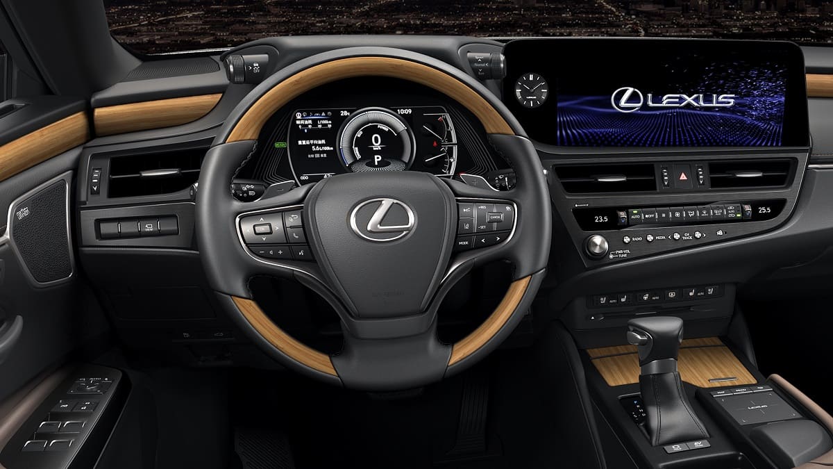 Lexus ES 2021