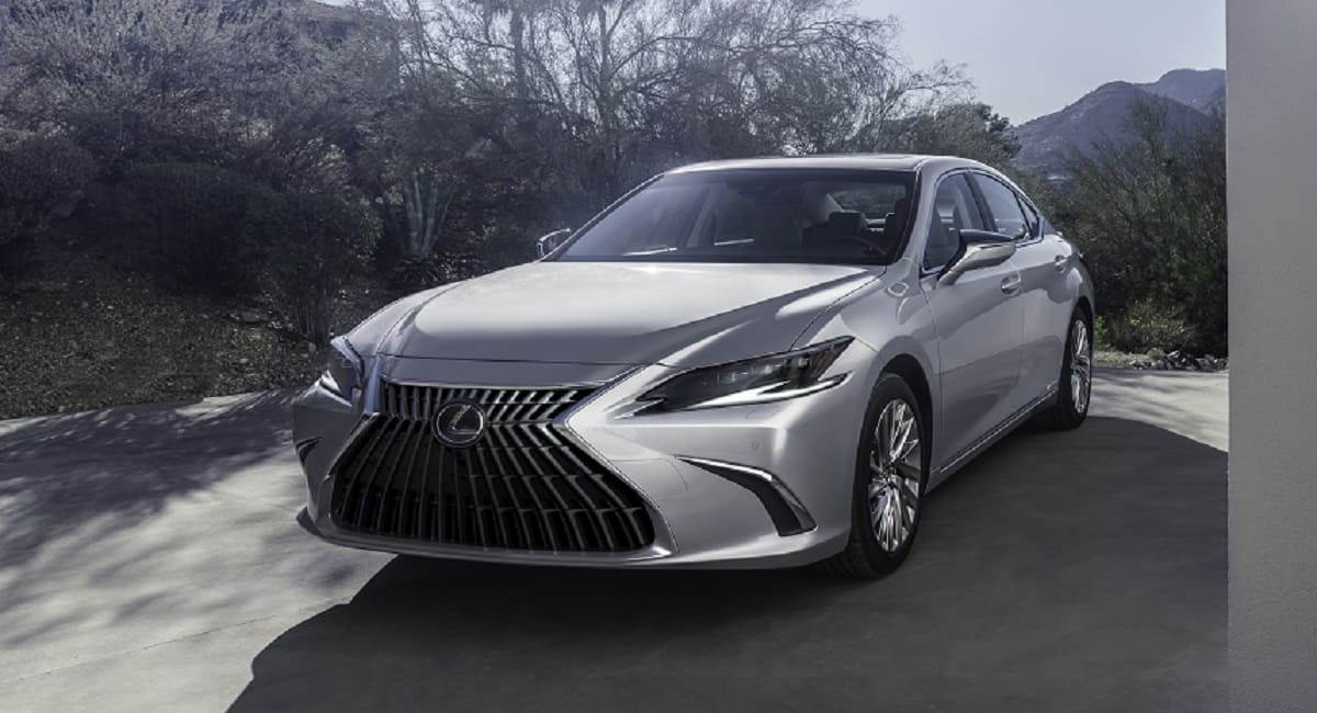 Lexus ES 2021