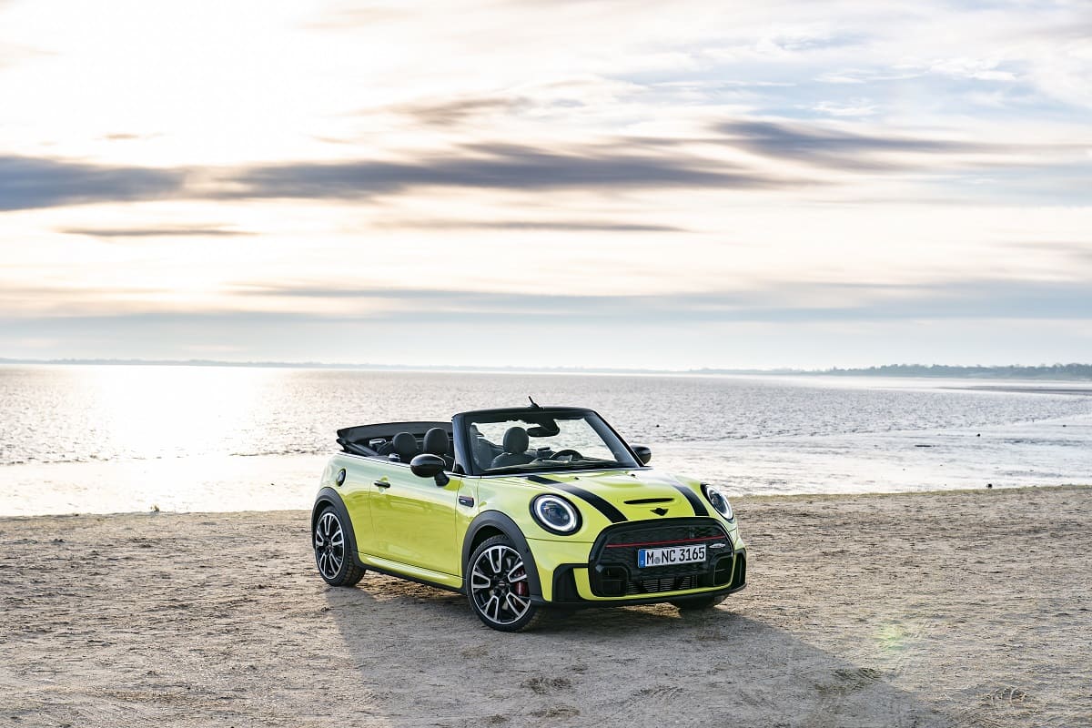 Mini Cabrio 2021 im Test: Bringt das Facelift Nr. 2 erneut frischen Wind?