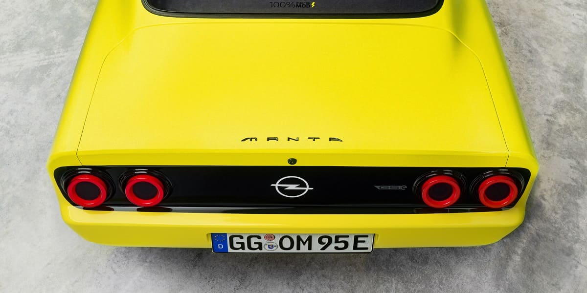 Opel Manta hinten