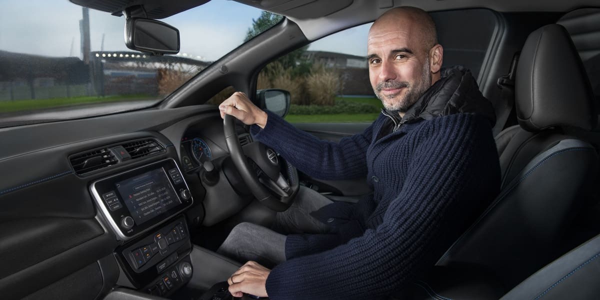 Pep unter Strom: Guardiola steht auf den Nissan Leaf