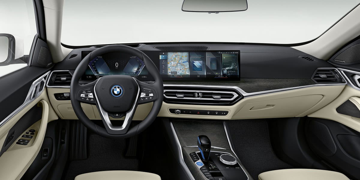 BMW i4 Cockpit