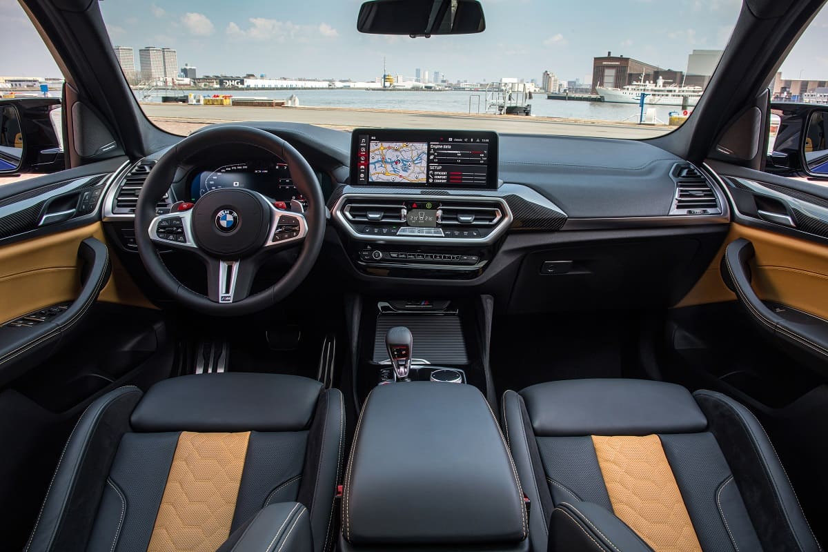 bmw-x3-m-2021-innen-cockpit