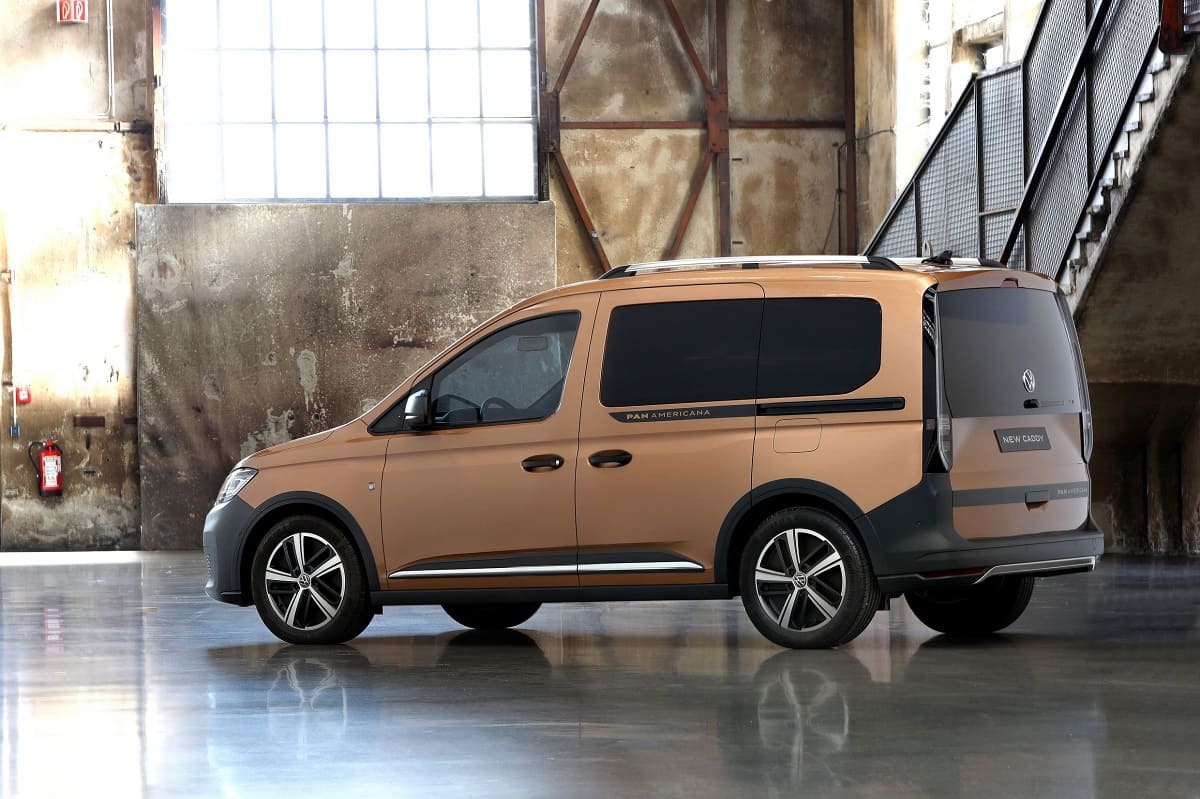 vw-caddy-panamericana-2021-aussen-seite