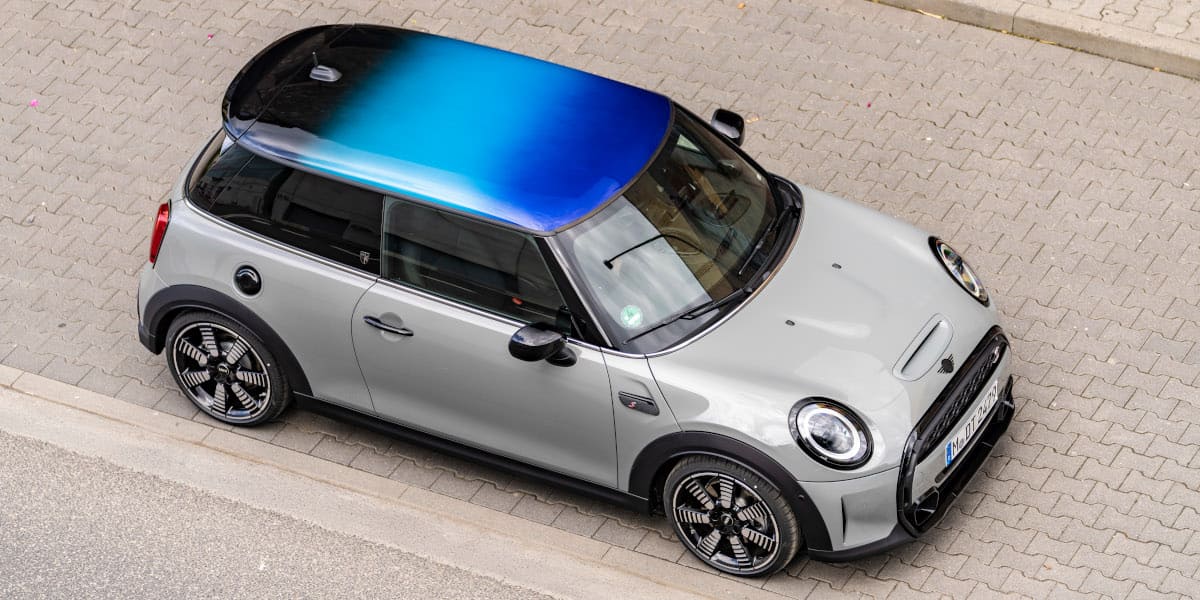 Mehr Farbe auf dem Dach: MINI Multitone Roof