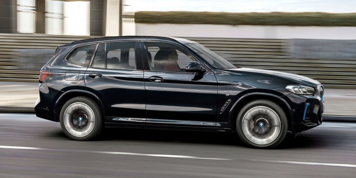 BMW iX3