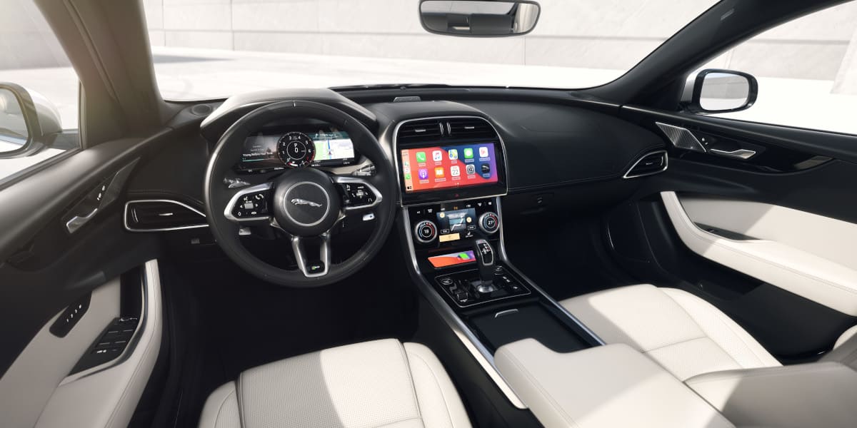 Jaguar XE