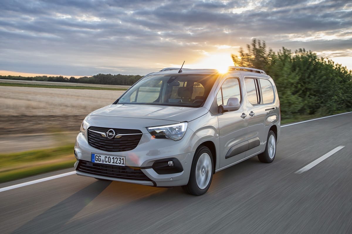 VW Caddy Alternativen im Test: Wie schlagen sich Ford Tourneo Connect,  Peugeot Rifter, Opel Combo Life und Citroen Berlingo im Vergleich? 