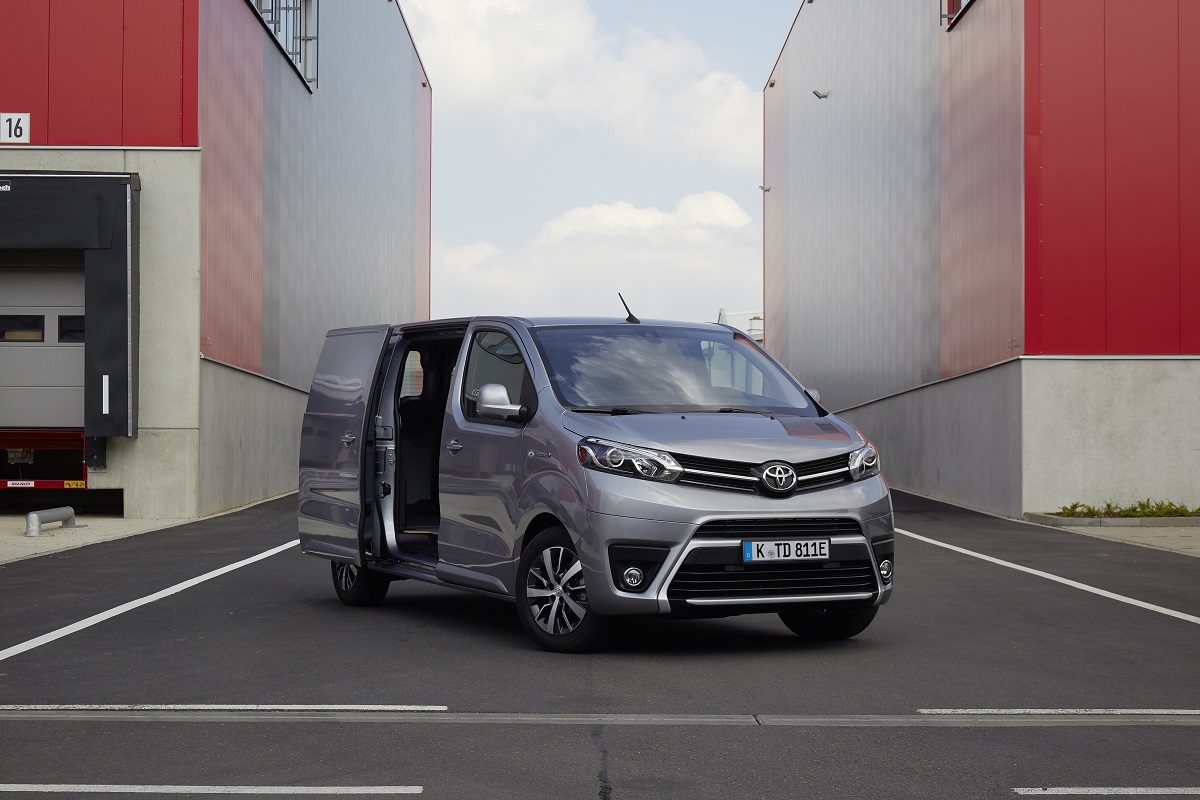 Toyota Proace Verso Electric (Test): Wie versiert ist Toyotas