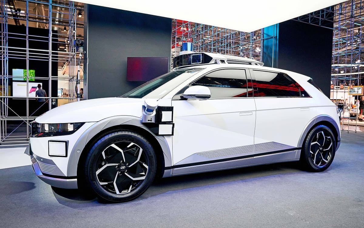 hyundai-robo-taxi-2021-aussen