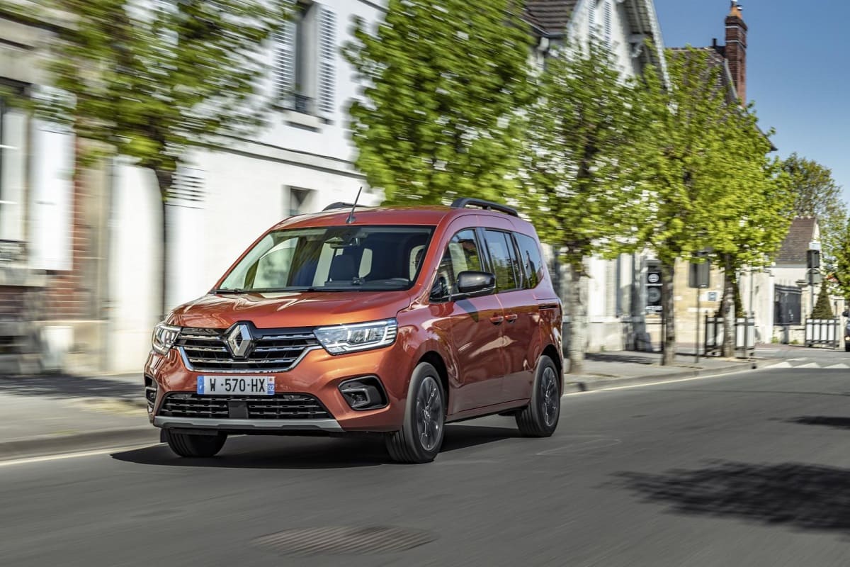 Alternativen zum Renault Kangoo III im Test: Citroen Berlingo, Opel Combo  Life und VW Caddy 