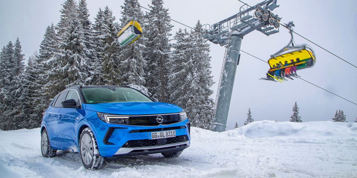 Opel Grandland Allrad Winter Schnee
