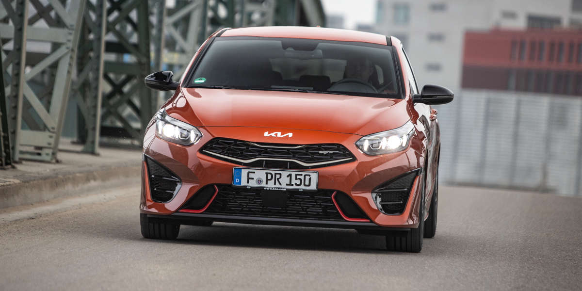 https://www.meinauto.de/pics/wpimages/2022/06/Kia_ProCeed_GT_MJ22_29.jpg