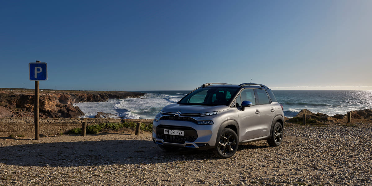 Blau wie das Meer: Citroën präsentiert Sondermodell C3 Aircross Rip Curl