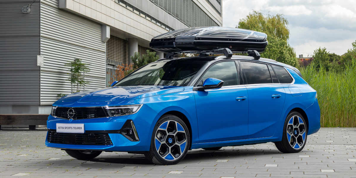 Opel Astra Sports Tourer: Cleveres Zubehör erhöht den Reisekomfort 