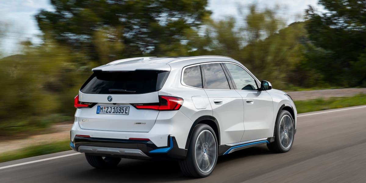 BMW iX1