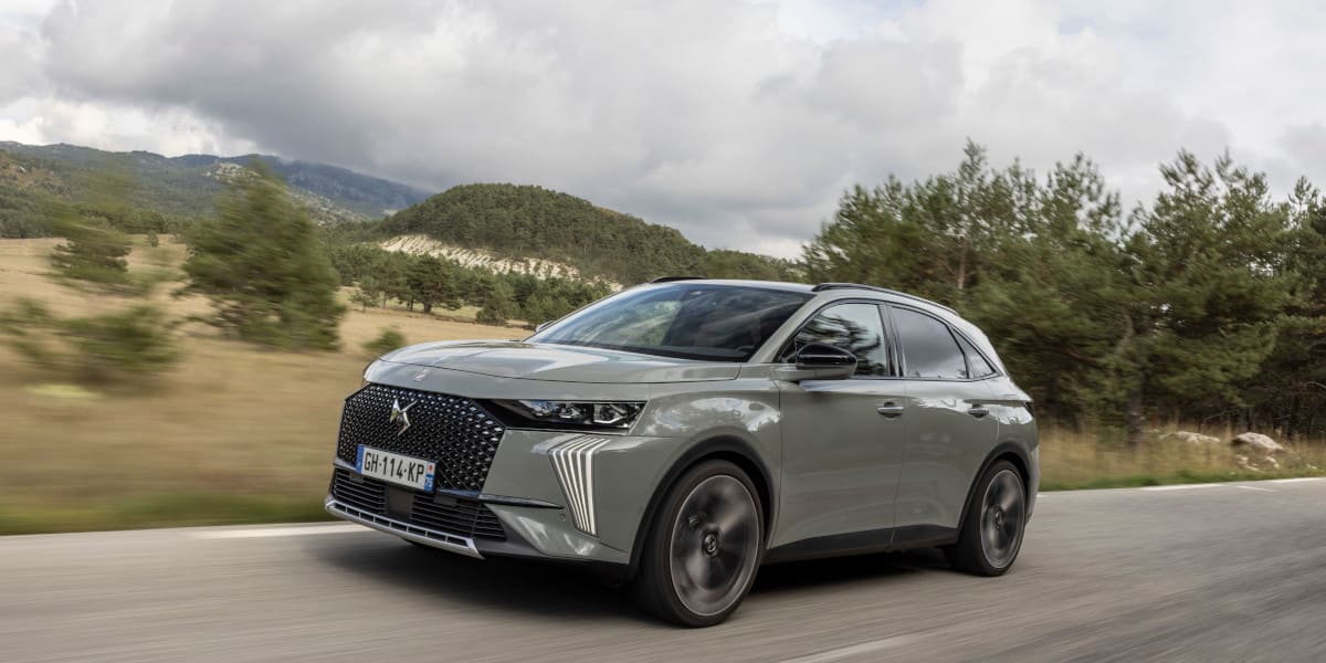 DS 7 E-Tense La Premiere (Test 2022): Wie kross ist das frisch geliftete Premium-C-SUV als limitiertes Sondermodell?