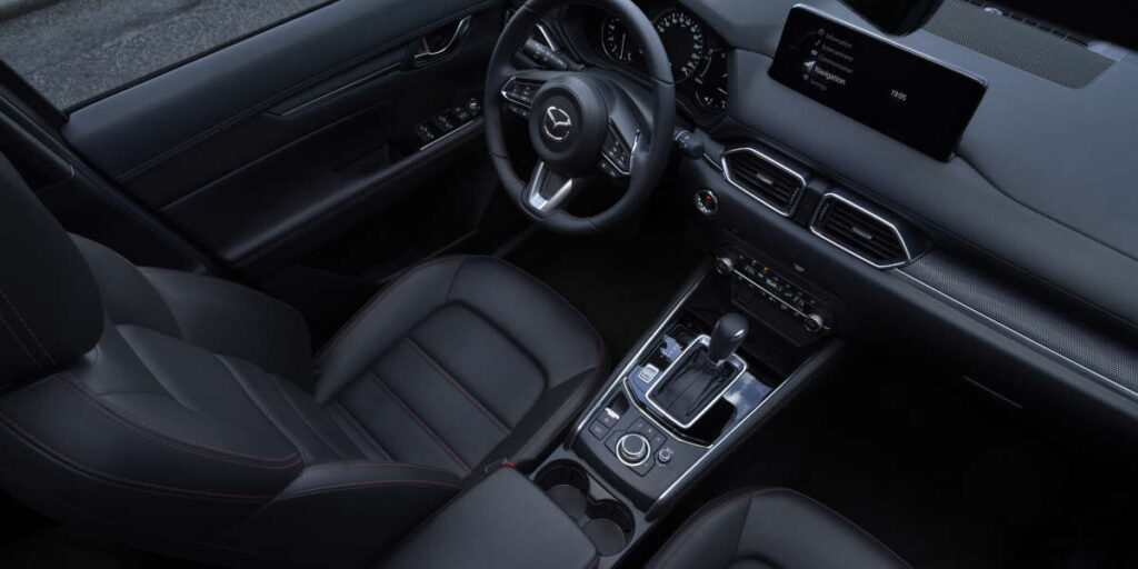Fabelhafte Ausstattung Von 2023 Mazda Cx 5 Bildernull