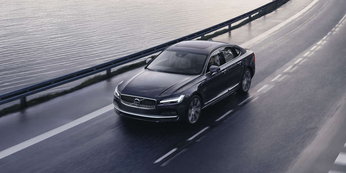 The refreshed Volvo S90