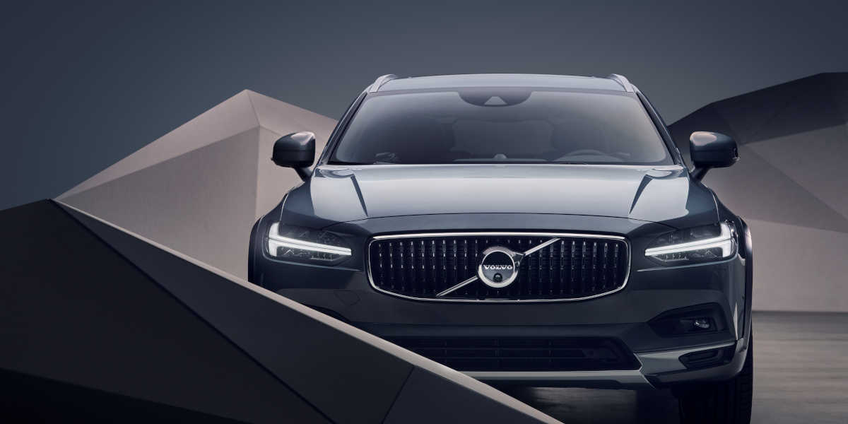 The refreshed Volvo S90