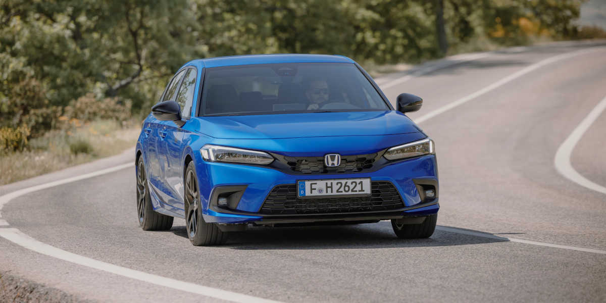 Honda Civic e:HEV (Test 2022): Mit voller Hybrid-Kraft der Mittelklasse entgegen