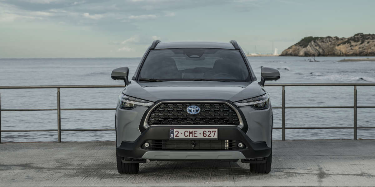 Toyota Corolla Cross (Test 2023): Glückt das Debüt als kompaktes Familien-SUV?