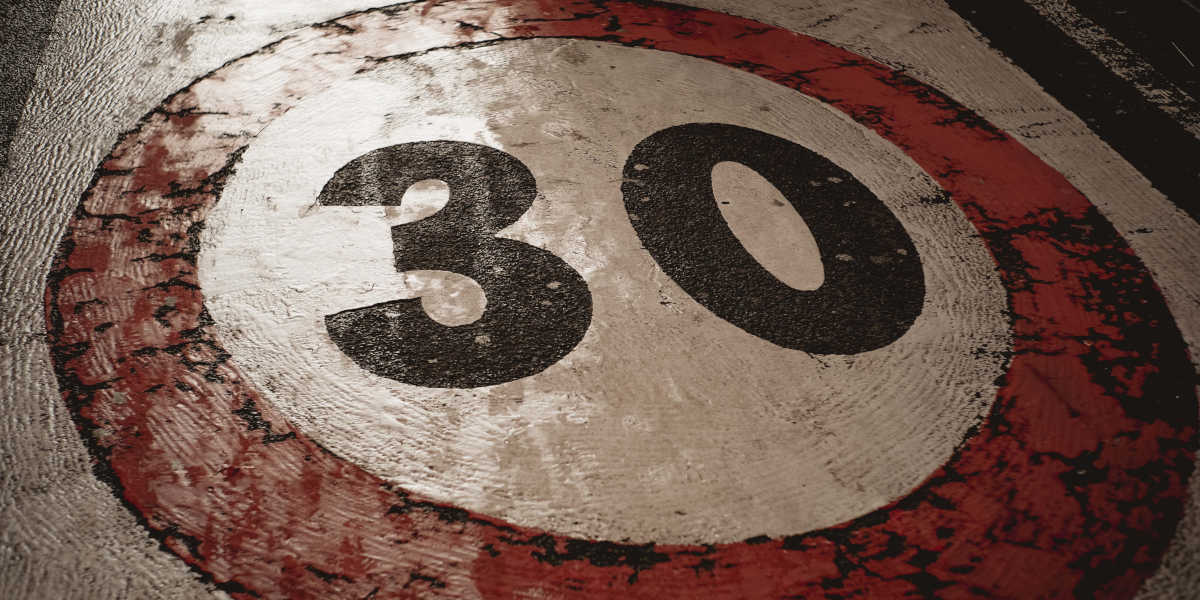 Tempo 30 Schild Francesco Ungaro