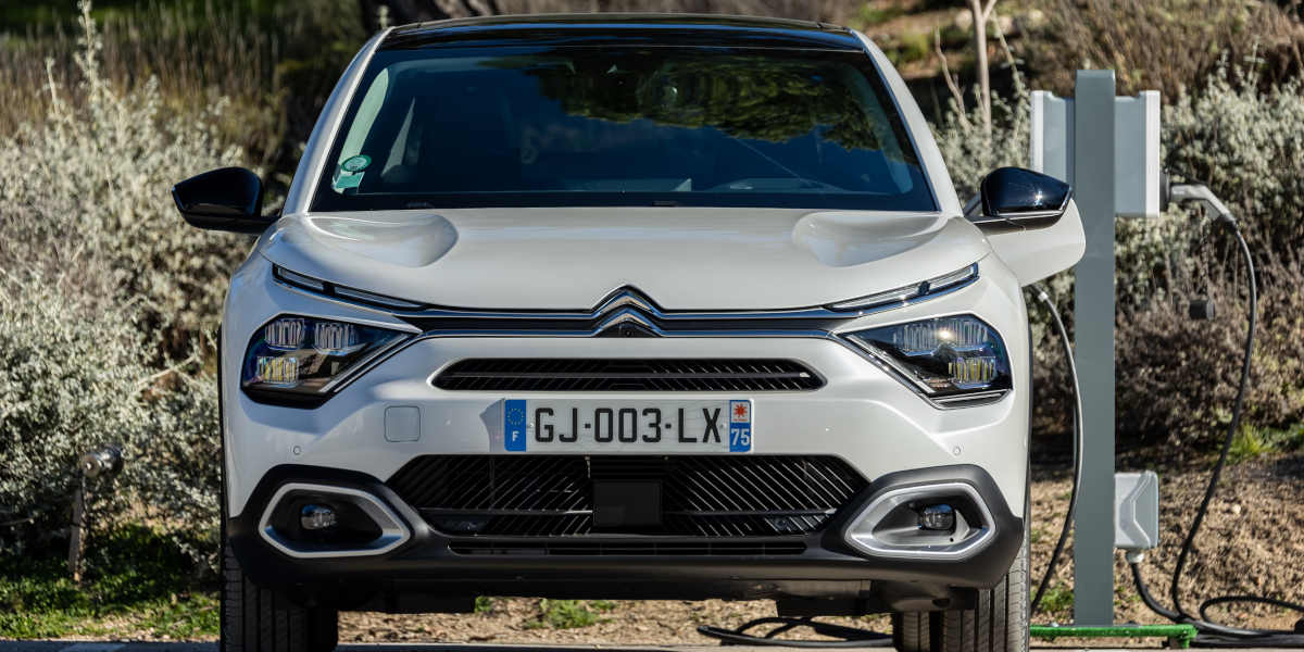 Citroen: Mehr Leistung und Reichweite für den e-C4