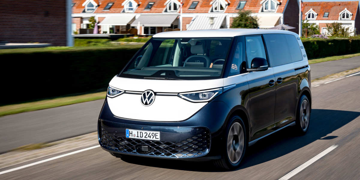 VW ID.Buzz Cargo (Test 2023): Der VW-Bus liefert ab sofort auch mit Strom