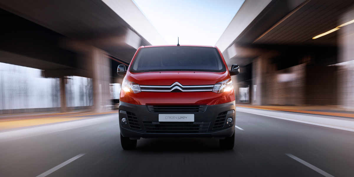 Citroen Jumpy Kastenwagen (Test 2023): Ist der Diesel dem e-Jumpy noch gewachsen?